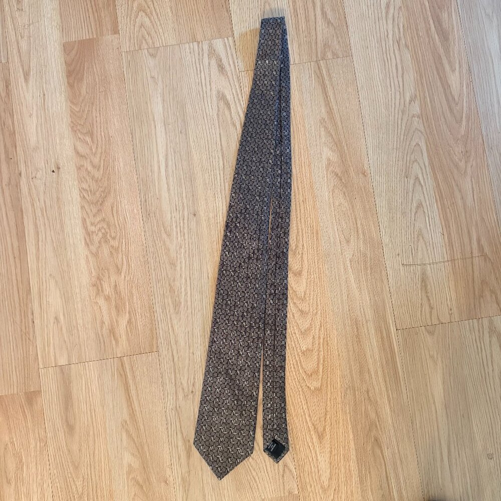 Classic Unlisted Geometric Silk Necktie – Men’s Dress Accessory